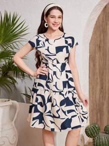 SHEIN TEENGIRL Casual Geometric Print Short Sleeve Waisted A-Line Round Neck Dress, Suitable For Daily Wear And Vacation, Spring/Summer
