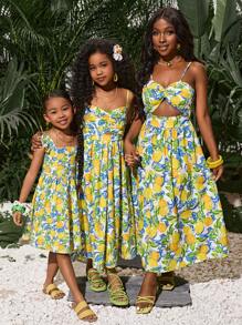 年轻女孩热带水果图案可爱休闲方领盖袖喇叭下摆露背蝴蝶结连衣裙，母子套装（3 件单独出售） - 綠色 - 查看 8