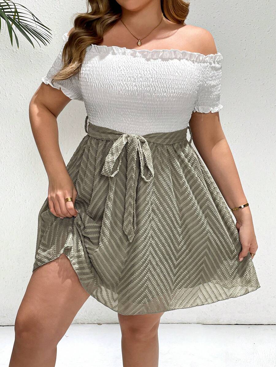 SHEIN Essnce Plus Size Women Spring/Summer White & Green Contrast Color Off-Shoulder Mesh Long Dress - Multicolor - View 1