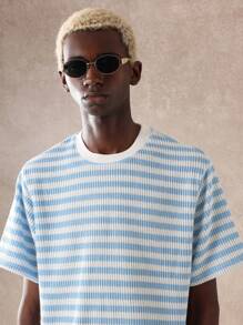 SUMWON 罗纹条纹夏季T恤休闲圆领短袖街头经典轻薄透气针织上衣都市时尚必备 - 藍白色 - 查看 3