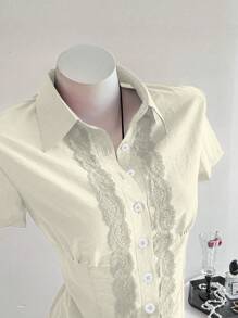 SHEIN Unity Vintage Simple Lace Patchwork Solid Fitted Short Sleeve Women Blouse - Apricot - View 4