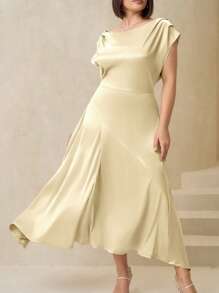 SHEIN Clasi Vestido asimétrico de mujer talla grande de primavera, con hombros recogidos en satén, elegante y con estilo