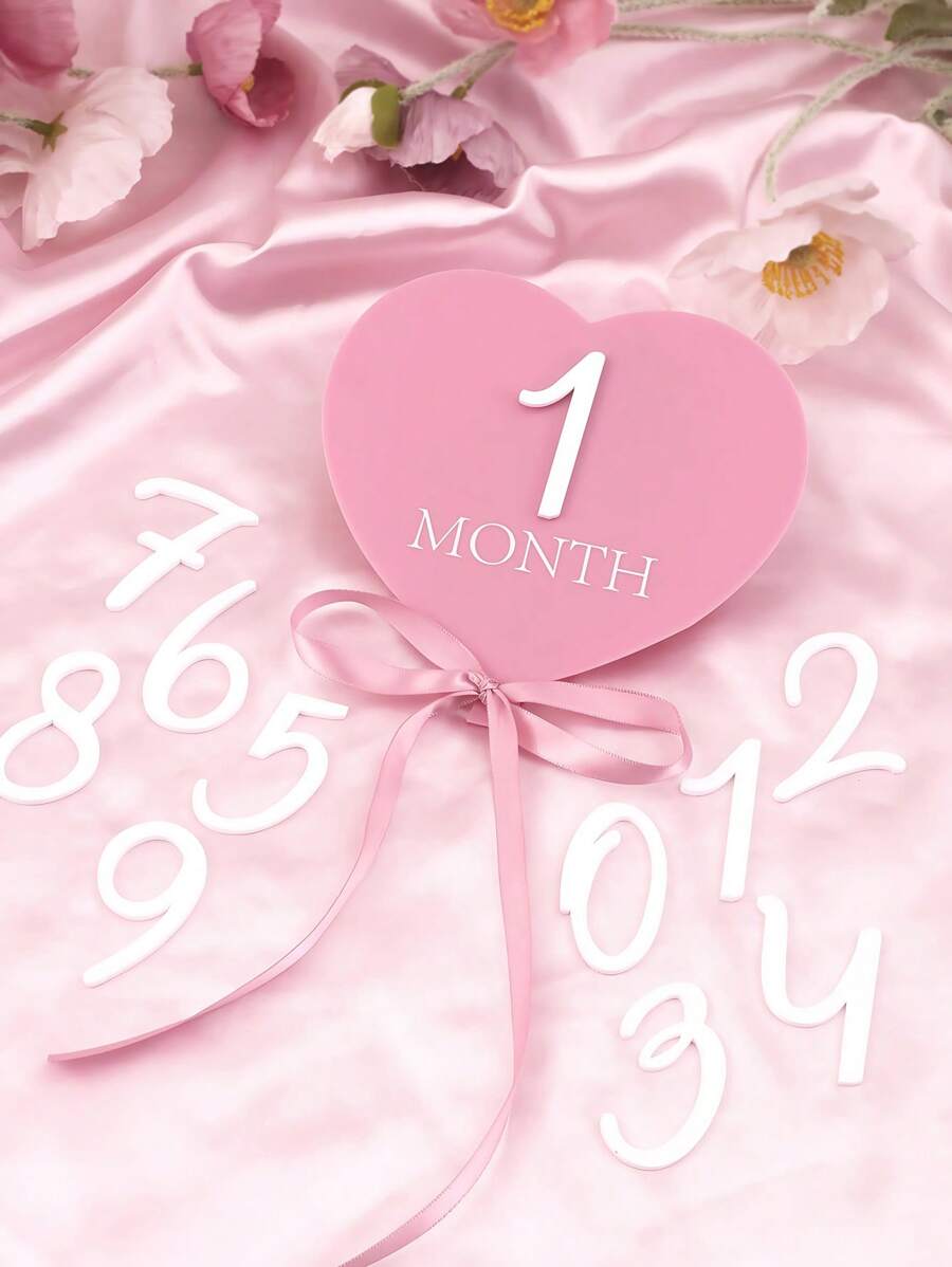 SHEIN 1 Set Heart-Shaped Baby Monthly Milestone Signs Pink Acrylic 3D Monthly Milestone Cards One Month Baby Sign Newborn Photo Props - Dusty Pink - View 1