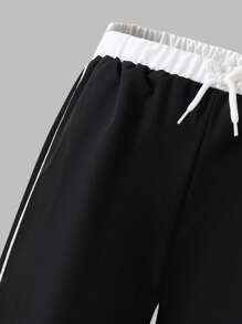 Young Girls Casual Short Sleeve Round Neck T-Shirt And Sports Pants Set, Simple And Fashionable, Suitable For Summer