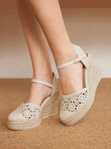 Styleloop Women's Thick Sole Waterproof Crossover Slide Sandals, Vacation Style - Apricot - View 10