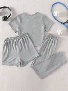 Set de 3 piezas de ropa cómoda informal para pre-adolescentes con top de manga corta y cuello redondo estampado con letras y pantalones cortos/largos