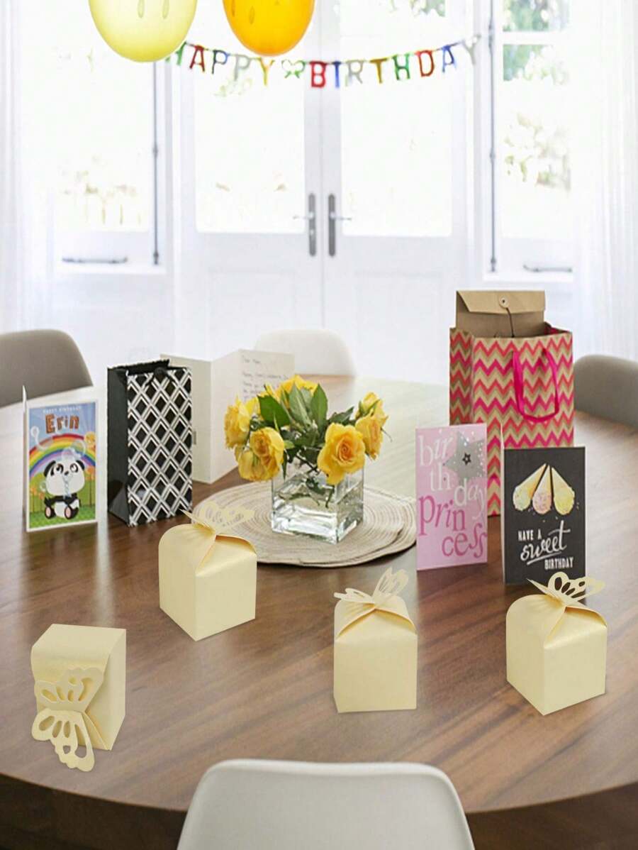 50 hộp quà cưới hình bướm vàng, hộp kẹo trang trí tiệc sinh nhật, hộp quà nhỏ (màu vàng) - Màu be - Xem 1