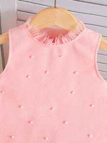 SHEIN Playful Pals Newly Launched! Young Girl Sleeveless Dress In A Stylish And Elegant Debutante Style. Features A Round Neck With Delicate Tulle Splicing, Hand - Sewn Beads, And A Tulle - Trimmed Hem. It Combines Comfort, Fashion Exuding A Sweet And Cute Charm.