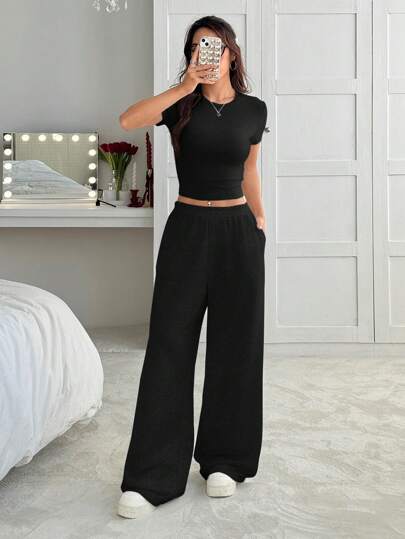 SHEIN EZwear 2 件套夏季灰色修身短袖 T 恤和宽松运动裤休闲装