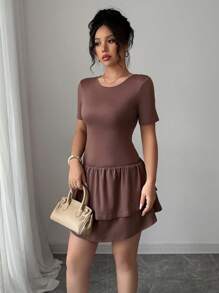 Elenzga Vestido mini ajustado de color liso con vuelo en el bajo para mujer - Café - Ver 6