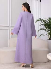 Al Najma 女士植物刺绣双口袋长袖休闲阿拉伯风格连衣裙，朴素的卡夫坦 - 紫色 - 查看 3