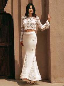 Anewsta Vacation Style 3D Floral Sexy Hollow Out Cropped Knit Top, Spring/Summer - White - View 7