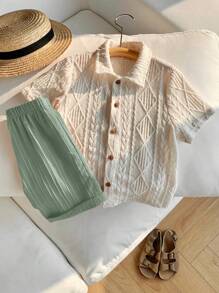 SHEIN 2 件套年轻男孩休闲学院风百搭白色纯色镂空柔软针织圆领短袖上衣和撞色下摆卡其短裤，舒适春夏日常、学校、旅行、度假装 - 綠色 - 查看 5