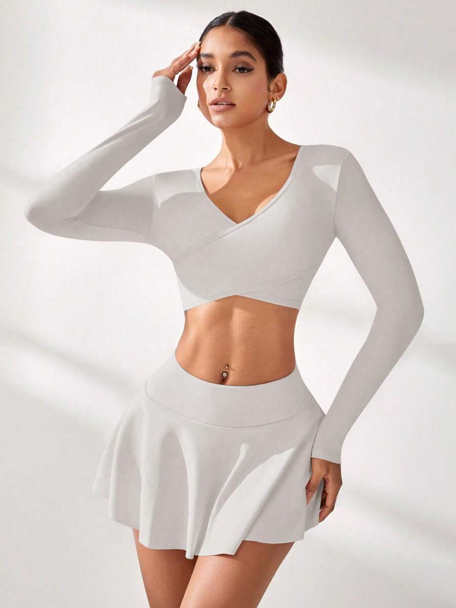 Eassivo Eassivo 2pcs Women's Sporty Casual Yoga Running Fitness Cute & Sexy Top & Skirt Shorts Set - Beige - View 1