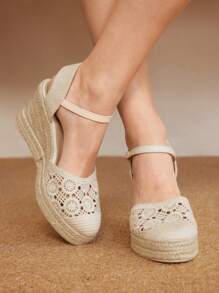 Styleloop Women's Thick Sole Waterproof Crossover Slide Sandals, Vacation Style - Apricot - View 9