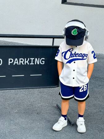SHEIN 2 Packs Young Boys Casual Sports College Street Cute Vacation Letter Pattern Baseball Shirt And Shorts Set Suitable For Kids Outfits Young Boy Clothes Back To School Set Suitable For Birthday Parties, Evening Parties, Performances, Weddings, Baptisms, Opening Ceremonies Daily Suitable For Daily Use School Travel Sports Spring And Summer Seasons