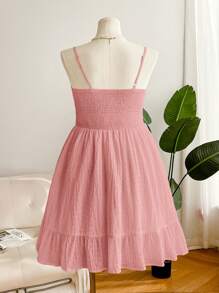 SHEIN Frenchy 大码毕业礼服白色休闲度假纹理雪纺腰部喇叭形 A 字吊带裙、沙滩裙、太阳裙、波西米亚风度假装