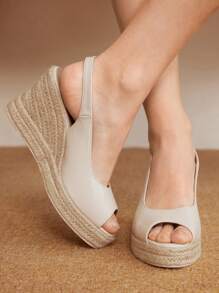 Styleloop Women's Thick-Soled Waterproof Wedge Crossover Sandals For Vacation - Apricot - View 6