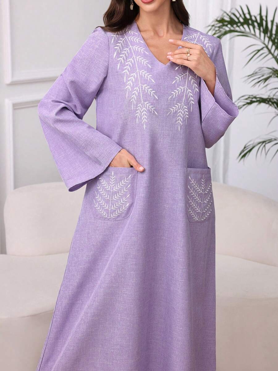 Al Najma 女士植物刺绣双口袋长袖休闲阿拉伯风格连衣裙，朴素的卡夫坦 - 紫色 - 查看 1