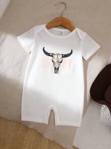 SHEIN Newborn Baby Boy Crow Boy & Minimalist Cartoon Ox Head & Letter Print Black Crew Neck Short Sleeve Regular Fit Romper, Simple & Casual Western-Style Vintage Outfit For Infant Boys, Suitable For Summer,Newborn , Unisex Baby Clothes,Baby Romper,Baby 0M-9M - White - View 3