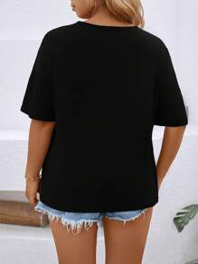 Camiseta minimalista de talla grande con mangas cortas y tiras cruzadas en unicolor, adecuada para el verano - Negro - Ver 2