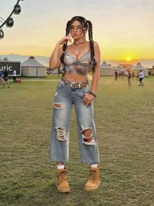 SHEIN PETITE Women's Ripped Jeans Low-Rise Design Retro Y2K Music Festival Outfits Summer Jeans - Light Wash - View 4