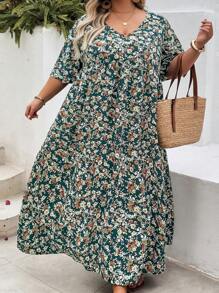 SHEIN CURVE+ 大码女式度假碎花 V 领短袖休闲太阳裙，曲线加大，波西米亚风度假海滩装，女士/沙滩裙/海滩度假装/海滩必备品/毕业/茶会礼服