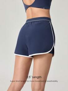 GLOWMODE Celana Pendek Tennis Get In Motion dengan Belahan Samping Berlapis dan Trim Pinggang Kontras serta Celana Pendek Terintegrasi, Cocok untuk Lari, Latihan, dan Olahraga di Gym dengan Dampak Sedang. - Dark Blue - View 2