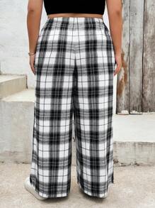 SHEIN CURVE+ Plus Size Women's Checkered Pants, Black And White Checkered Elastic Waist Bag Wide Leg Casual Loose Pants, Women's Casual Wide Leg Pants, Curve Plus, Boho Vacation - Black and White - View 2