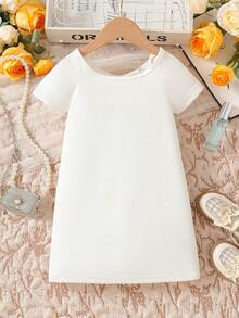 女孩优雅精致白色背面蝴蝶结装饰修身简约连衣裙