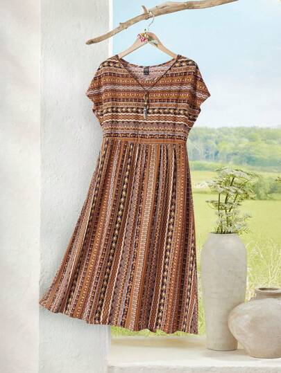 Rusticease 女士花卉印花圆领短袖休闲中长度假连衣裙