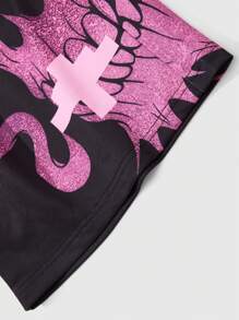 Manfinity Streetrush Shorts casuales para hombre Manfinity Streetrush con estampado de calavera, bolsillos delanteros con cordón, diseño minimalista