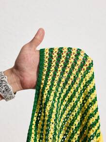 Slaydiva New Spring And Summer Casual Street Round Neck Sleeveless Truncated Star Pattern With Yellow Edge Klein Blue Sweater + Yellow And Blue Striped Mini Hip Skirt Women's Sweater Two Pieces Set-A