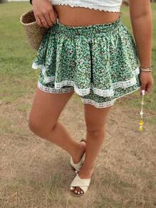 SHEIN Clasi 大码碎花分层蕾丝边饰短裙短裤休闲外出度假迷你裙 - 彩色 - 查看 6