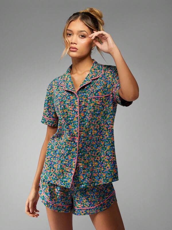 MISSGUIDED Floral Print Short Sleeve Pajama Set Summer Loungewear Button Down Top Shorts Sleepwear With Pink Piping Detail Flowy Comfortable Nightwear