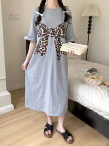 SHEIN Dozemod 青少年女孩休闲豹纹蝴蝶结图案圆领荷叶边下摆宽松睡袍 - 灰色 - 查看 5
