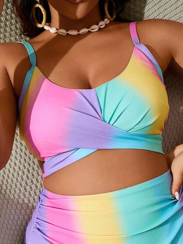 Slaydiva Plus Size Women Gradient Print Criss-Cross Casual Swimwear Top