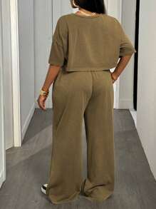 Slaydiva Plus Size Women's Casual Street Style Cropped T-Shirt & Loose Sweatpants 2 Pieces Set - Brown - View 3