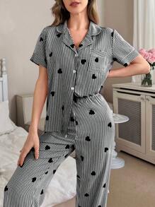 SHEIN Bộ đồ ngủ tay ngắn ve áo họa tiết trái tim sọc và quần dài cho nữ mùa lễ - màu đen - Xem 5
