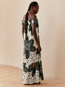 SHEIN Lady Holiday Raised Vertical Code Printing Holiday Printing One Shoulder Short Sleeve Women's Robe Wholesale Bride Holiday Party Dress Beach Women's High Waist Slim Dress Holiday Light White Elegant Beach Wear,Sundress