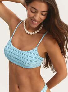 Nöista Two Pieces Textured Bikini Set
Top With Adjustable Straps And A Brief Brazilian Bottom For A Stylish Beach Look! - Multicolor - View 3