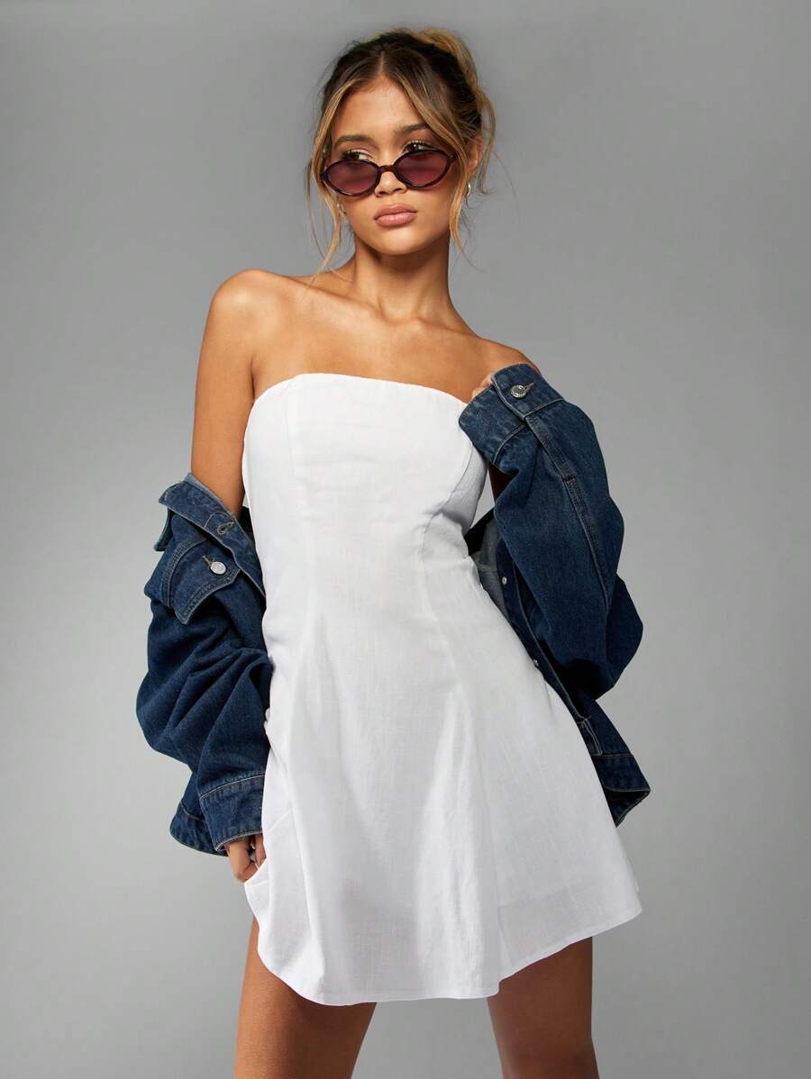 MISSGUIDED 亚麻无肩带迷你连衣裙，A字型，夏季派对婚礼宾客露肩沙滩度假短款连衣裙，带口袋，经典简约风格 - 白色 - 查看 1