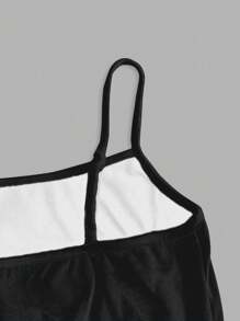 SHEIN Gothic Style TRACKER Electric Guitar Wings Print Teen Girls Casual Minimalist Camisole Tank Top, Summer