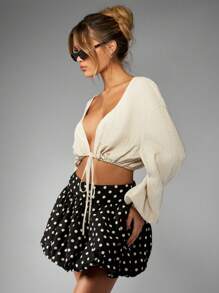 MISSGUIDED 波尔卡圆点泡泡下摆迷你裙复古设计师高腰印花松紧带 A 字夏季派对节日舞蹈海滩度假性感溜冰风格荷叶边下摆 - 黑與白 - 查看 6