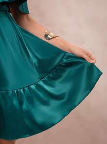 Amorya Elegant Women Open Shoulder Satin Green A-Line Mini Dress, Fitted Silhouette, Suitable For Wedding, Party, Spring/Summer Wedding Guest Dress Women Summer Dresses For Women Sun Dresses For Women Rave Outfits Festival Green Dress Women Easter Outfit Women Flowy Dress Summer Outfits For Women Summer Dresses For Women Vacation Outfits Woman Beach Vacation Sundress Vacation Dress Boho Fairycore Boho Dress High-End Slim Waist Dress