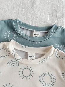 Vintaside Kids Conjunto de 4 piezas para bebé niño con camiseta de manga corta de cuello redondo y shorts de verano, fabricado en tela de punto, versión holgada, en estilo beige y verde grisáceo, fresco y versátil, de estilo de moda sencillo. La camiseta de cuello redondo y manga corta es cómoda y generosa, los shorts son holgados y con forma. La camiseta y los shorts están equipados con estampados de sol, llenos de vitalidad y diversión. Adecuado para deportes, ocio en casa, parque de diversiones, deportes, fotos padres-hijos, fiestas y talla grande.