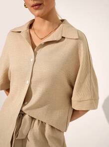 SHEIN LUNE 2 pièces/Set Femme Chemise et Short Monochromes à Manches Courtes, Style Minimaliste Adapté à l'Été
