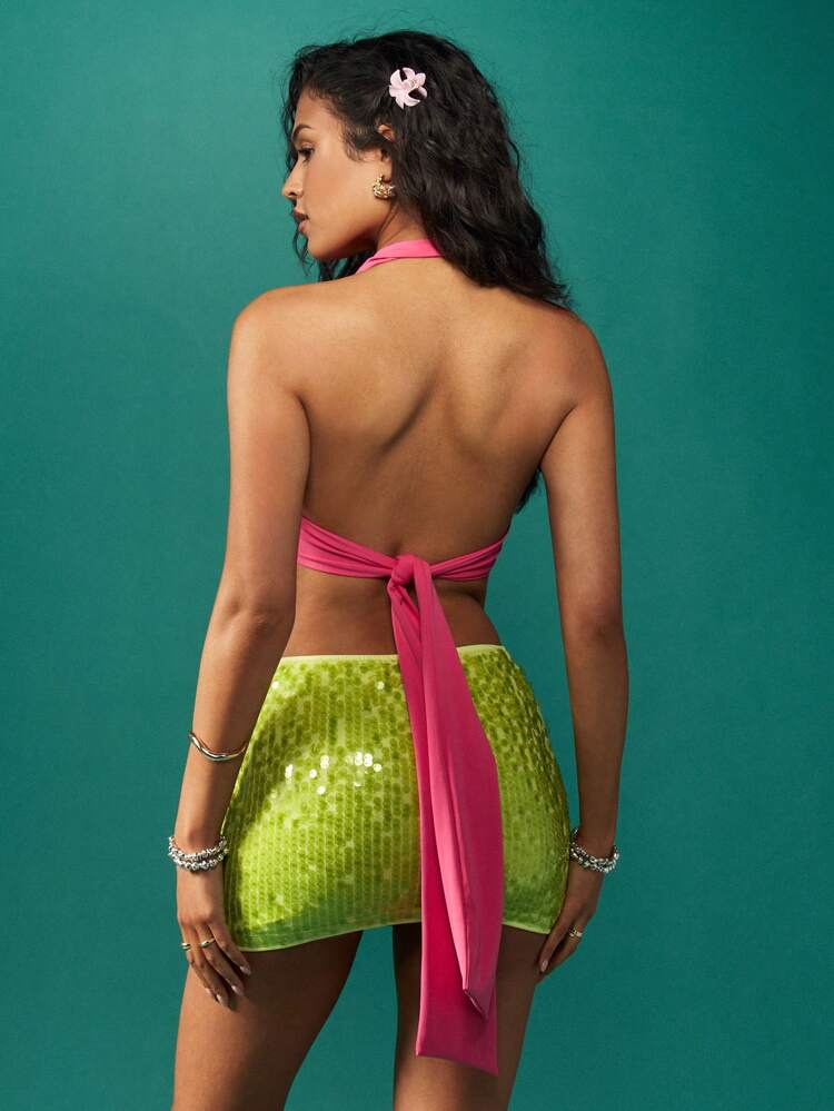 MISSGUIDED Top de fête drapé avec décolleté plongeant, au design dos nu Y2K, idéal pour les festivals, les sorties en club, l'été et les vacances balnéaires