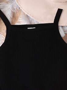 SHEIN Elladie kids 3 件套年轻女孩商务套装：黑色针织罗纹吊带背心上衣、背心夹克、短裤 + 帽子，儿童办公室通勤装 - 卡其色 - 查看 6