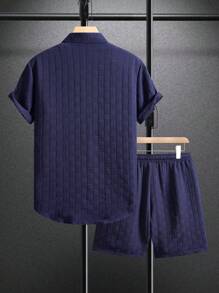 Manfinity RSRT 2 件男士度假休闲纯色纹理短袖衬衫和短裤套装男士度假装男士度假服男士度假装男士度假装男士夏装男士衬衫套装 - 霧霾藍 - 查看 2